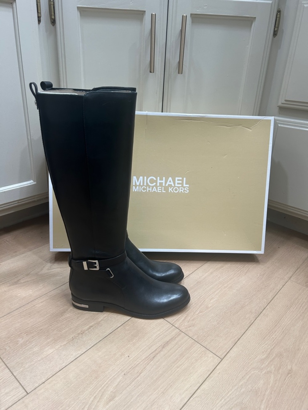 NWT Michael Kors Arley Riding Flat Boots Size 8